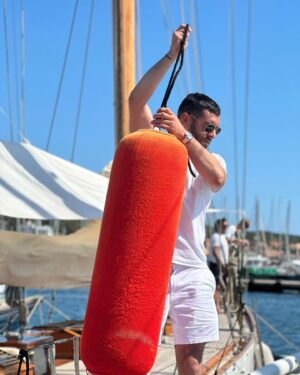 Samir Benzema Instagram - It’s time to ⛵️ #boattrip #boatlife #southoffrance