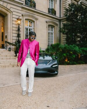 Samuel Arnold Instagram - 𝐏𝐀𝐑𝐓 𝟏

LIFE IS TOO SHORT TO DRIVE BORING CARS 🚀⚡️

#McLaren #McLarenParis #750s #supercar #fashion #paris #hotelstjames #carlovers #efschumacher #etreautomobile