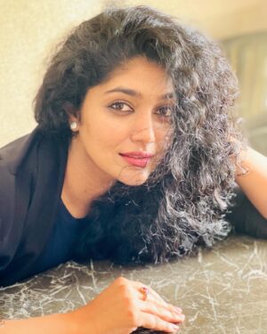 Samyukta Hornad Instagram - Ca-ching! 

I could be brown, I could be blue, I could be violet sky
I could be hurtful, I could be purple, I could be anything you like… 
I could be wholesome, I could be loathsome, I guess I’m a little bit shy… 
Gotta be green, gotta be mean, gotta be everything more… 

why don’t you walk out the door?! 

#AngerManagment #GraceKelly #What #IDontknow #Mika