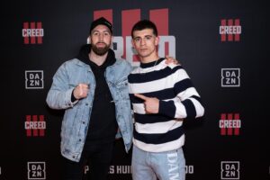 Sandor Martin Instagram - Ayer estuvimos en la Premiere de @creedmovie en Madrid y lo pasamos genial. 🍿🥊

Gracias a @warnerbrosspain por la invitación y el cariño que recibo siempre. Contento de ver a los amigos del boxeo @dazn_es y @wowfc 😍

¡Os aseguro que vale la pena!