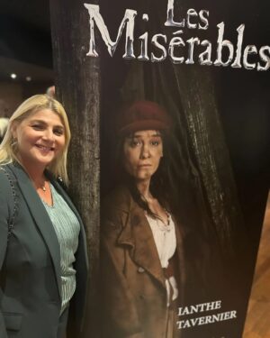 Sandra Kim Instagram - Grande première " les Misérables " hier soir à Anvers... ici avec le grand @hanspeterjanssens et @hildenorga @christophe_coenegrachts @jurgen.delanghe @kimschillebeeckx #antwerpen #lesmiserables #victorhugo #wefashionstories