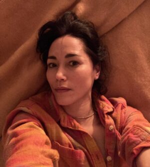 Sandrine Holt Instagram - 🧶🧡