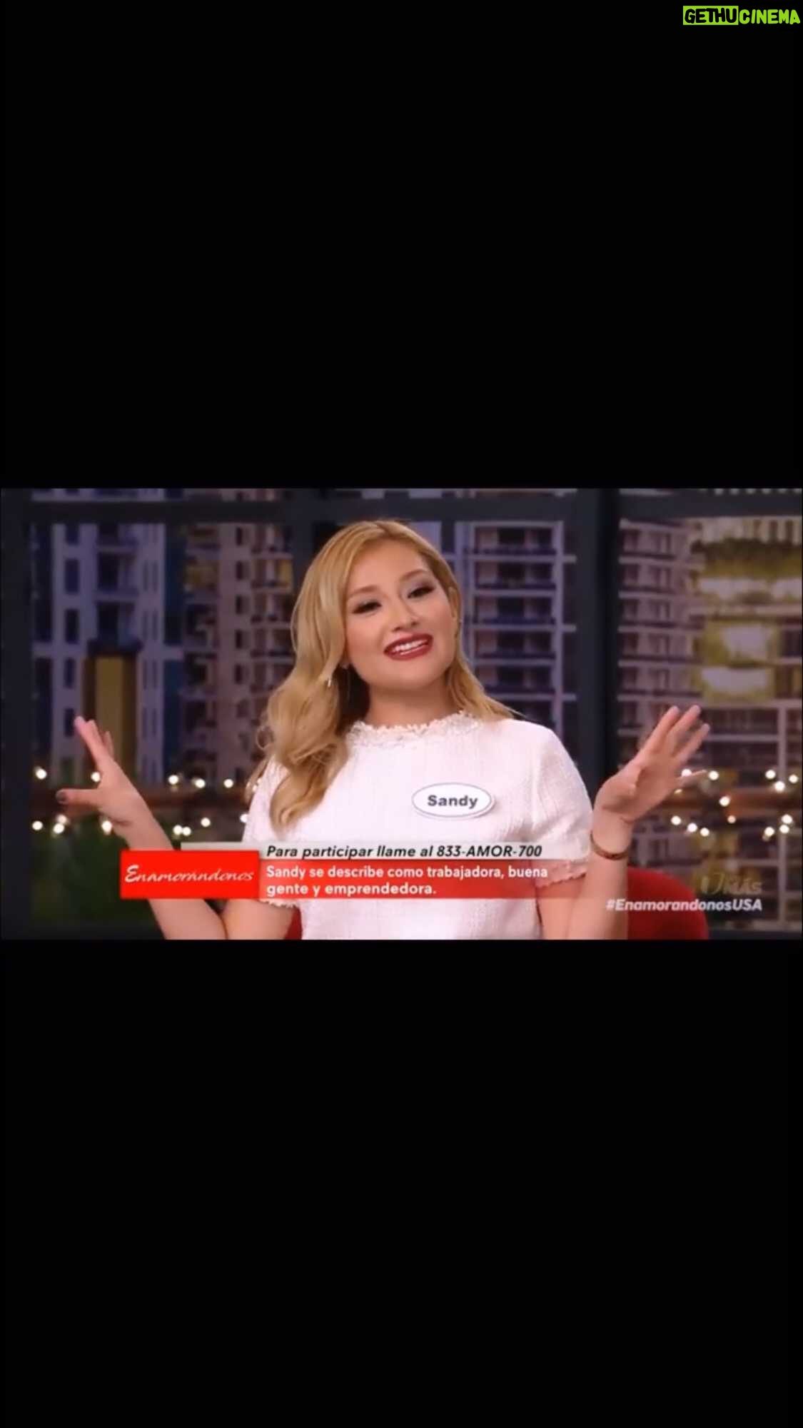 Sandy Piña - 521 Likes - recordando mis gratos momentos @univision con @rafaaraneda @anapatriciatv @yoelkeys @chanelofficial♥️🙌🏻
¿cual fue tu momento favorito?