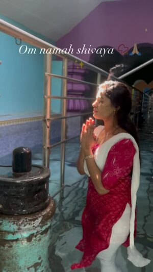 Sangeetha Kalyankumar Instagram - Om namah shivaya 😌📿🙏🏻❤️❤️

#omnamahshivaya #shiva #londshiva