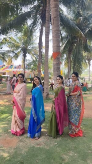 Sangeetha Kalyankumar Instagram - Shoot time reels with the ladies of 
#janakiramayyagarimanavaralu