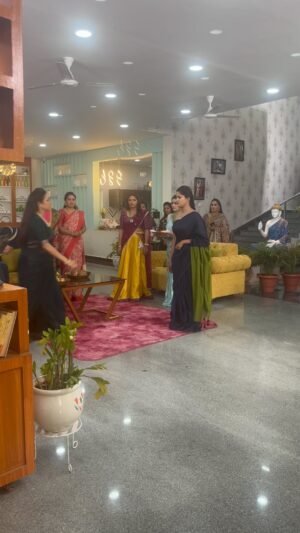 Sangeetha Kalyankumar Instagram - Every serious fights scene ends up with this funny things🤣😜

#janakiramayyagarimanavaralu  #jrm