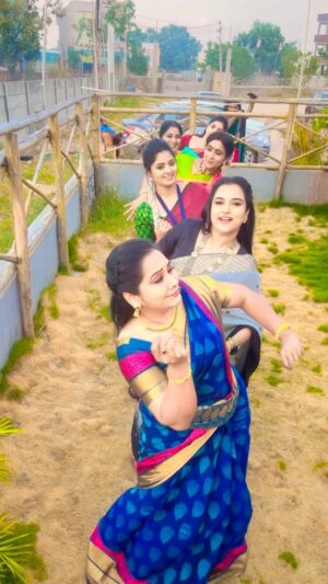 Sangeetha Kalyankumar Instagram - With all my girls ❤️🤣✨

#janakiramayyagarimanavaralu