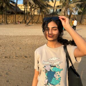 Sanjana Doss Instagram - Can’t see a thing but feel v warm ☀️🌊