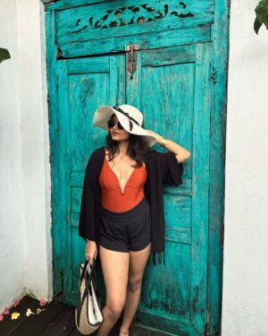 Sanjana Tiwari Instagram - The hues 🩵🧡

#bali #baliindonesia #balilife