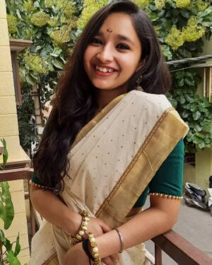 Sanjana dipu Instagram - Happy Uthradam ⚡🌻
.
#mulla #moothon #malayalamcinema #tamilcinema #samaramovie #onam #onamsaree #trending #uthradam #Kerala #bangalore #kochi #bengaluru