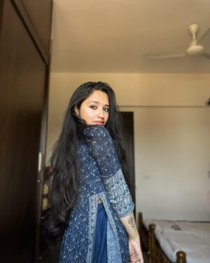 Sanjana dipu Instagram - मलंग 💙

#salwarsuits #ethnicwear #bangalore #blueaesthetic
