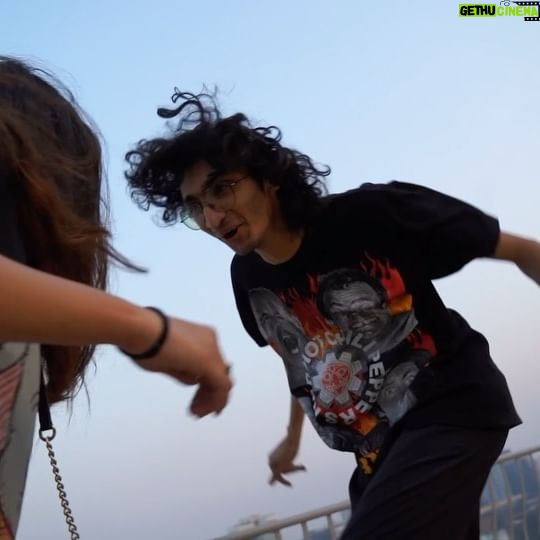 Sanjith Hegde - 42K Likes - What are you even doing w life if don’t go to the terrace and dance like king Julian with your best friends
@whatsabijoy made