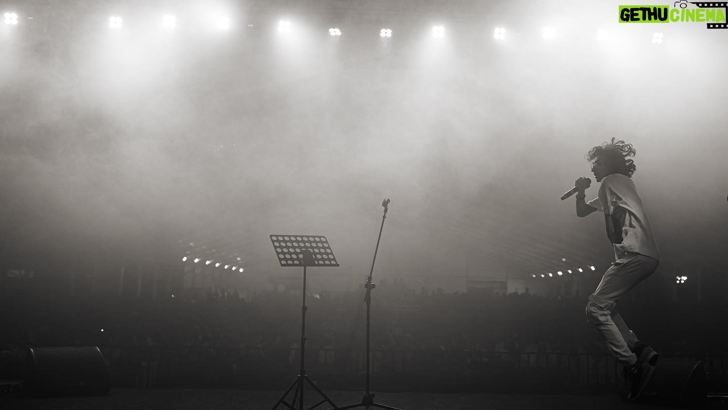 Sanjith Hegde - 55.8K Likes - What a beautiful couple of shows it’s been w @gigmanlive and the boys. We played for over 70 thousand people in the last couple of weeks and I’m feeling mad grateful that so many of y’all over the years have made some of my songs a part of your lives, honestly overwhelmed at how beautiful this journey has been
Thank you for patiently watching me jump around like a monkey on stage
📷 ; @yashas_ps