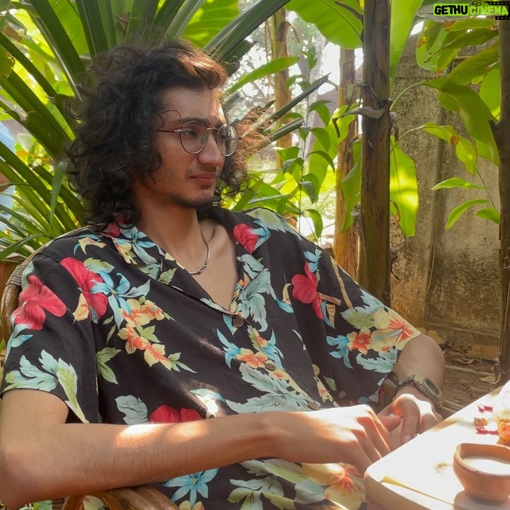 Sanjith Hegde - 78.4K Likes - Wrong answers only; ಥಟ್ ಅಂತ ಹೇಳಿ
1/ did the tea have shunti in it
2/ Harry Potter or dobby
3/ what song was being listened to
4/ how many pairs of shoes have gone missing in the last 4 months
5/ should Holi be played every week
6/ how many jackets is too many jackets