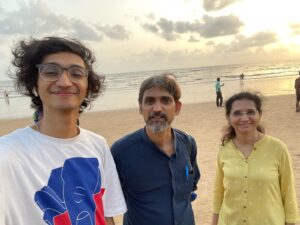 Sanjith Hegde Instagram - Took a break, spent time with family, friends and a few birds 

I’m back now, I hope baadal has been on your mind ☁️