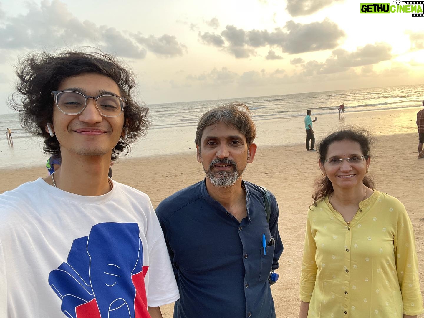 Sanjith Hegde - 52.5K Likes - Took a break, spent time with family, friends and a few birds
I’m back now, I hope baadal has been on your mind ☁️