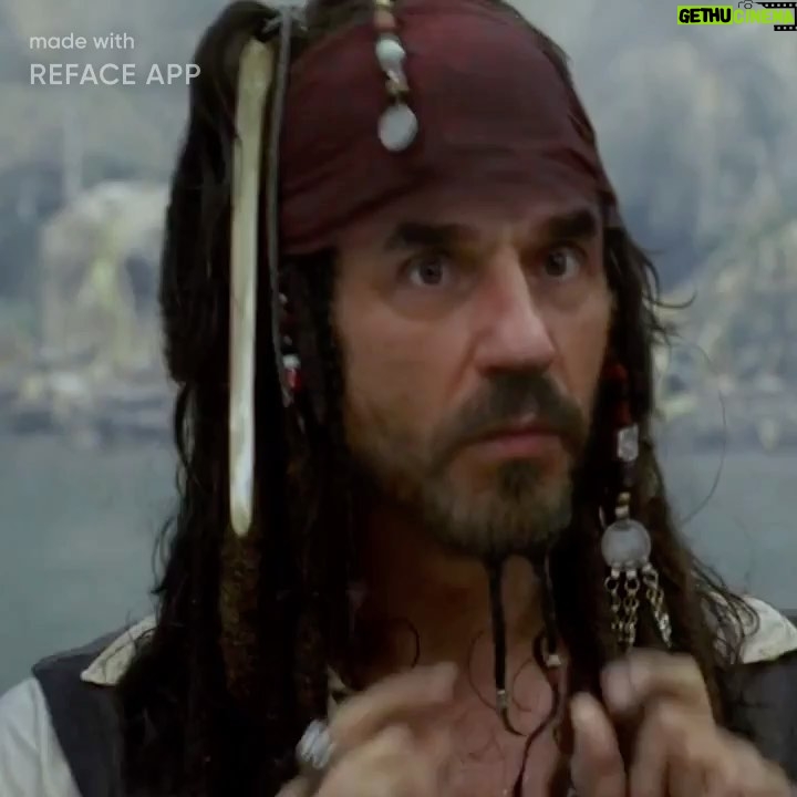 Santi Millán - 3.5K Likes - Johnny Deeper #piratasdemarinador