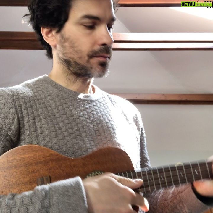 Santiago Cabrera - 17.1K Likes -