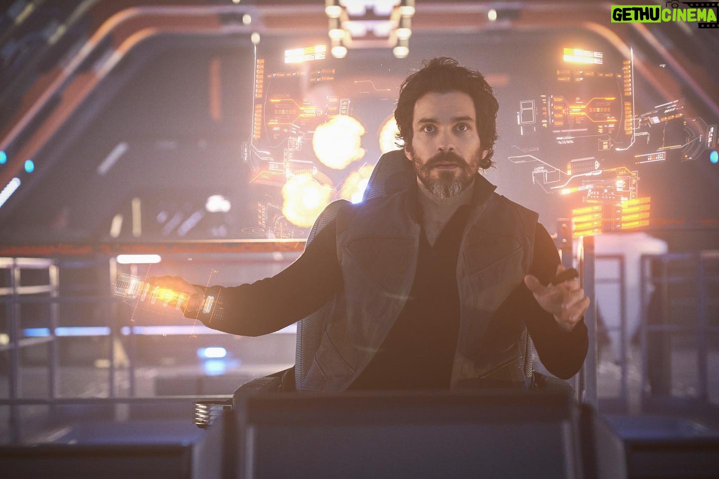 Santiago Cabrera - 15K Likes - #StarTrekPicard coming to you January 23 @cbsallaccess @primevideouk #StarTrekNYCC check out the new trailer, link in bio