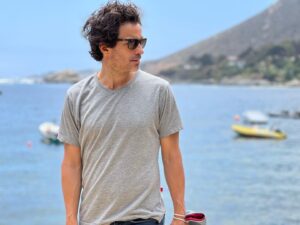 Santiago Cabrera Instagram - Aquí un pedazo de nuestro paso por Chile. Que lindo fue estar ahi de nuevo, absorbiendo los elementos. En familia, con amigos, haciendo semejanza de vida normal después de mucho tiempo. Se echaba de menos. Hasta la próxima. #chilelindo #vacaciones  Here’s a snippet from our recent trip to Chile. Was so nice to be there again, soaking up the elements, sharing with family, friends, living some semblance of a normal life. It had been too long. Till next time.