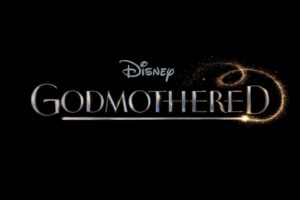 Santiago Cabrera Instagram - Looking for a fun family holiday movie? I’m in one. It’s called Godmothered, done by a small studio called @Disney, not sure if you’ve heard of them. Anyhow should give them a hand promoting the film, they really want to start making a name for themselves. Check it out. @Godmothered, streaming today on @disneyplus @islafisher @jillianbell #godmothered 
Buscando una divertida película para ver en familia estas fiestas? Estoy en una. Se llama Amadrinada hecha por un pequeño estudio llamado Disney, no se si lo conocen. En fin, necesitan una mano para hacerse conocidos así que ayudando a promocionarlos. Véanla en todo el mundo por @disneyplusla
