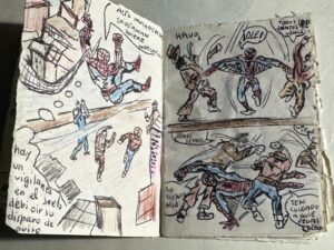 Santiago Segura Instagram - Esta mañana he encontrado una carpeta donde mi madre guardaba cuadernos, dibujos y notas de mi etapa colegial.
Recuerdo lo mucho que me gustaba Spiderman, recuerdo haber ese cómic que hice pero no recordaba el tamaño minúsculo al que lo dibujé, sería para trabajar menos o ahorrar papel. O para emular las novelillas gráficas de Vértice.
Que recuerdos!