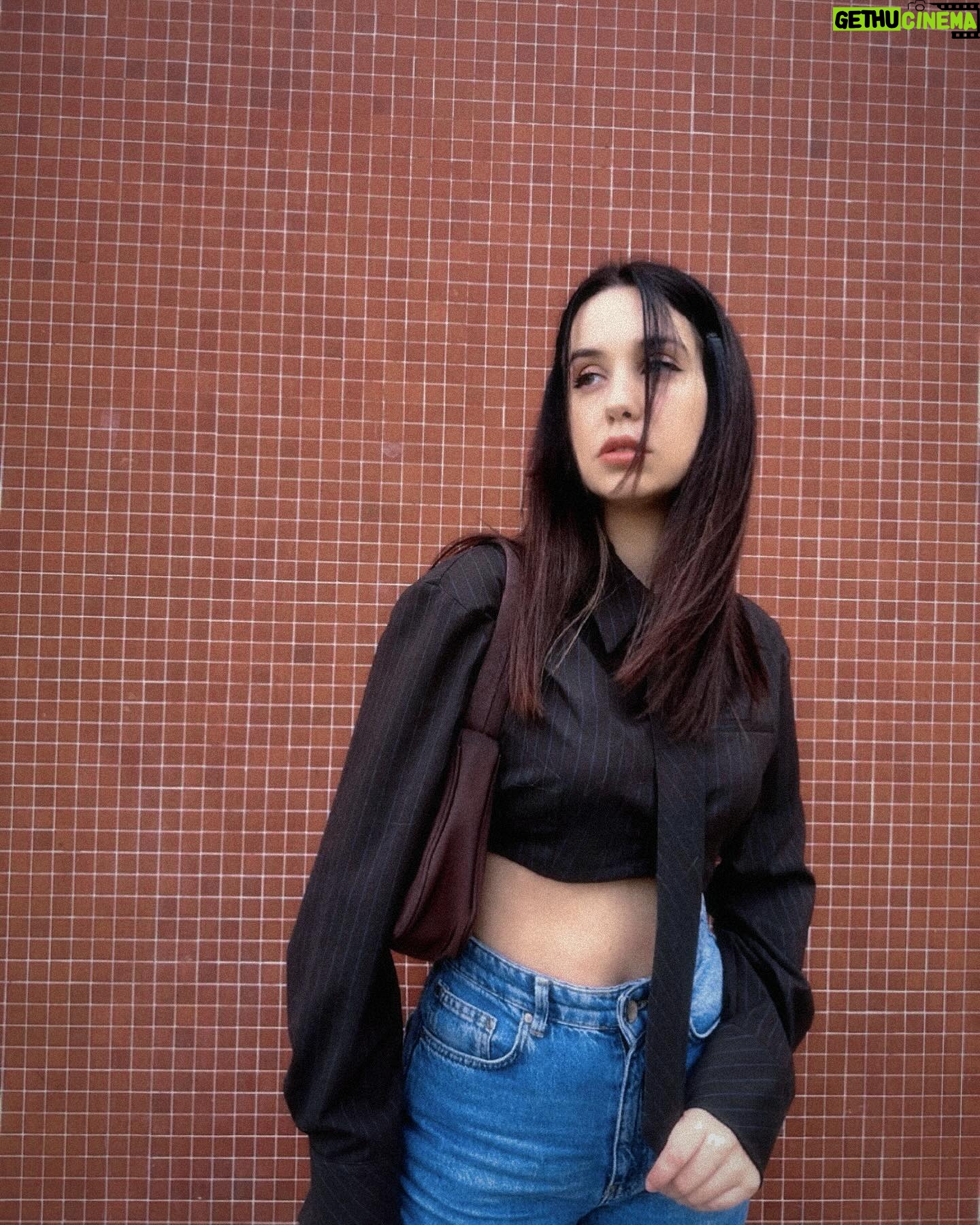 Sara Cecília - 3 Likes - 🦋