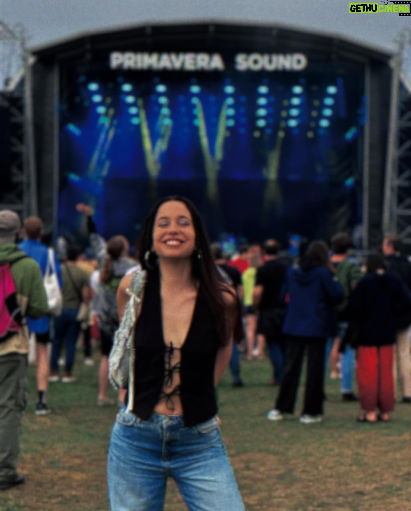 Sara Cecília - 3 Likes - Dias bonitos no Primavera Sound 🫶🏻