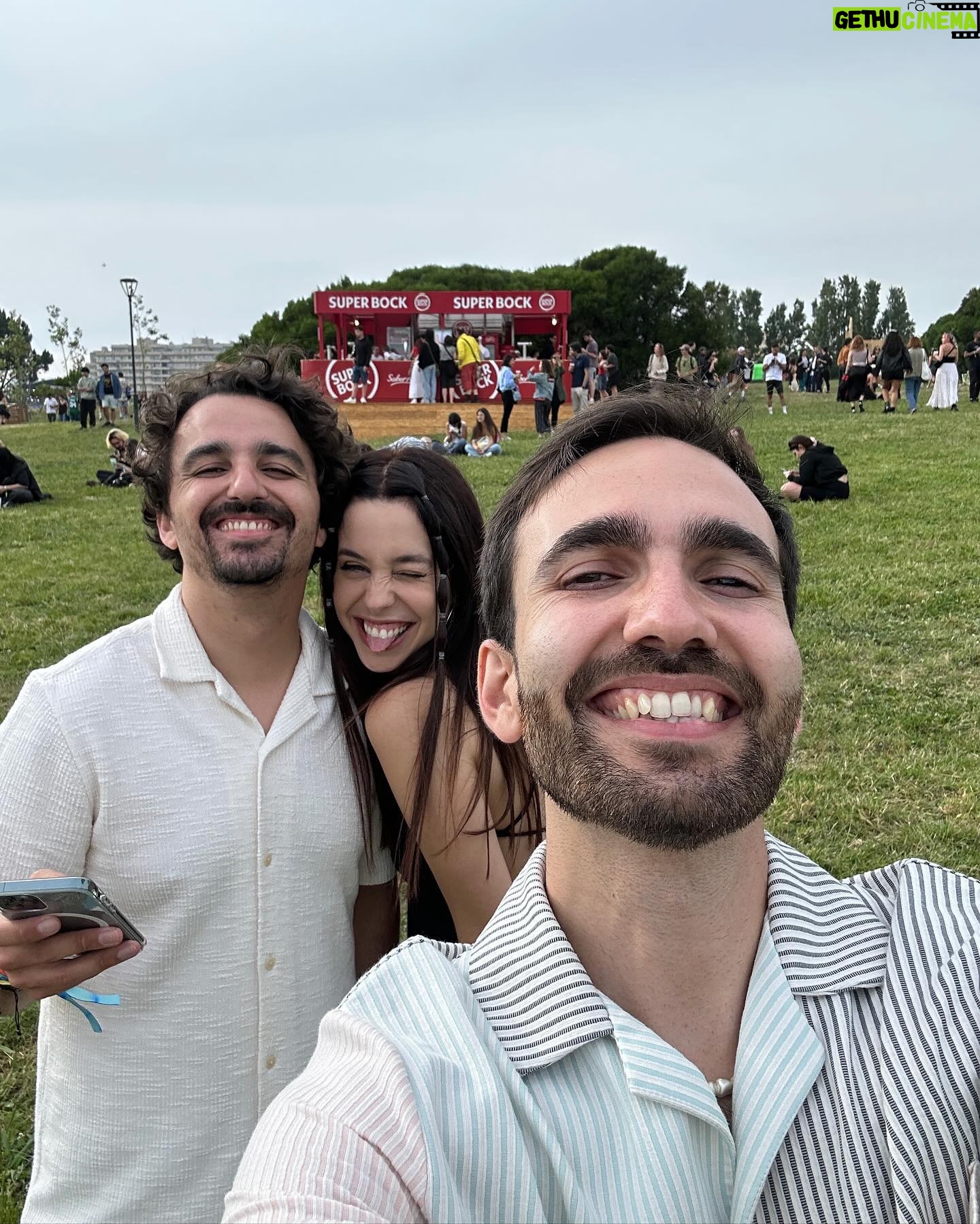Sara Cecília - 3 Likes - Dias bonitos no Primavera Sound 🫶🏻