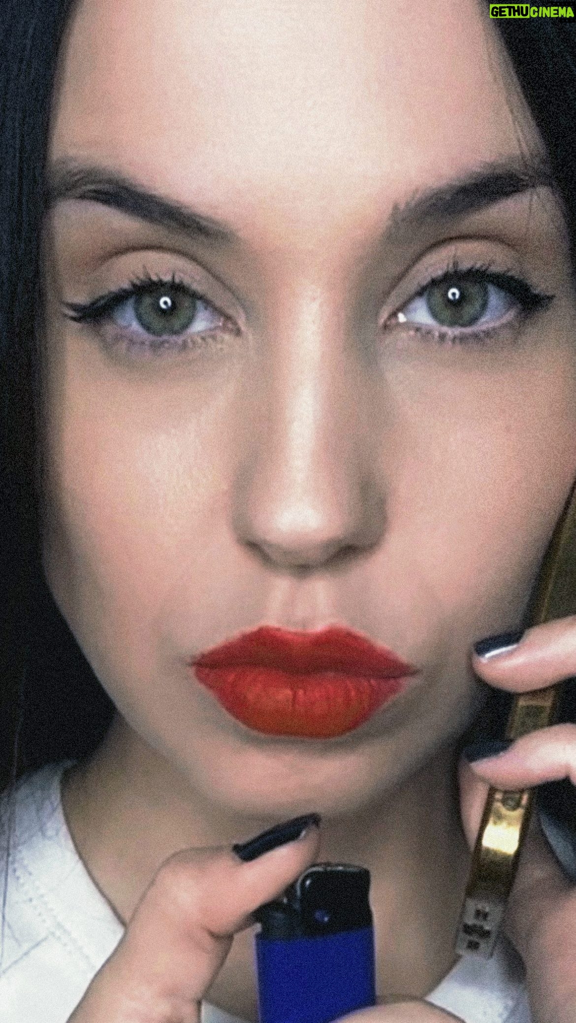 Sara Cecília - 3 Likes - #halloween inspirado em 2 filmes. Conseguem adivinhar quais são? 👻
