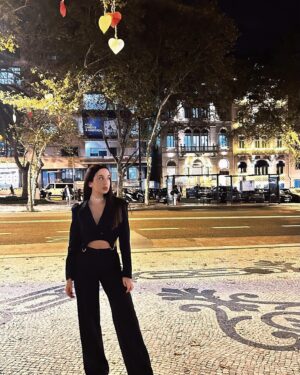 Sara Cecília Instagram - Lisbon by night 🌙
