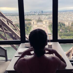 Sara Martins Instagram - Birthday diner with view 🎂
Thank you my ♥️
#delicious 
#thankyou #happiness #blessed 
#eiffeltower
@fredericanton @lejulesverneparis