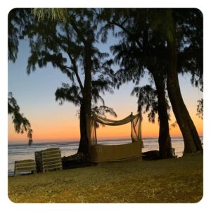Sara Martins Instagram - Sérénité 
#quietspot #sunset #quietmind #iledelareunion #sundaymood #nofilterneeded