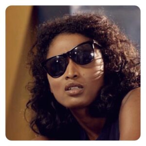 Sara Martins Instagram - Mood 
@itsdeathinparadise #deathinparadise #camillebordey