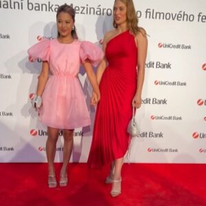 Sára Milfajtová Instagram - KVIFF day3 #kviff #unicredit #shinebright #licirna #lorma