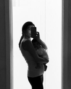 Sara Pinto Instagram - 2 meses deste aconchego, meu Manuel ❤️