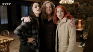 Sara Tomko Instagram - #happyinternationalwomensday from the ladies of Patience & that crazy, beautiful “controversial”episode written by our queen @jennalamiaisme NOTE: Criticizing women will only make us louder, stronger, prouder, more united.  So by all means.
•••
@residentalien @syfy @meredithgarretson @elizabethbowensometimes @alicewetterlund @_sarah_podemski_ @alexborstein @shannonkohli #anaamortegui