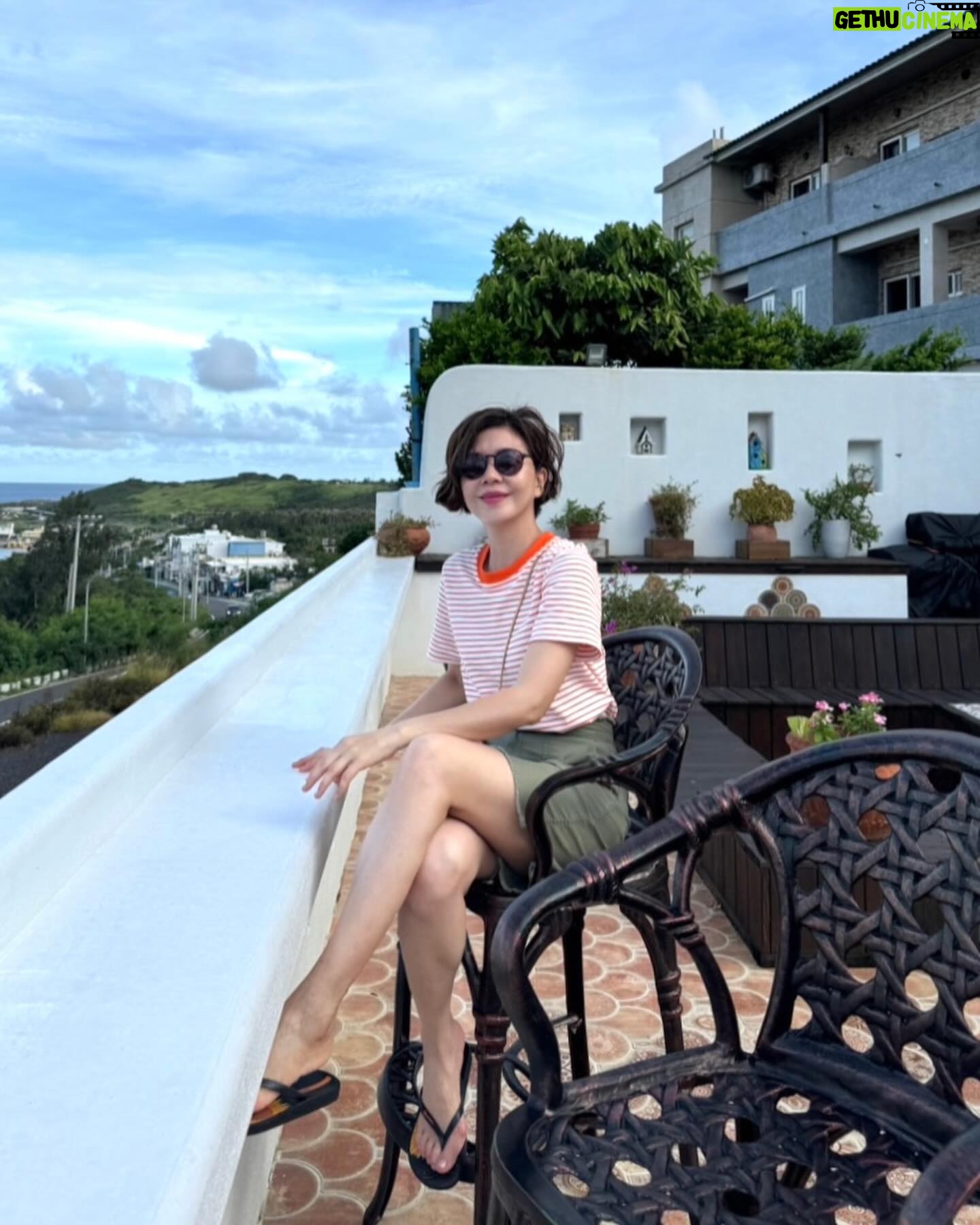 Sara Yu - 897 Likes - 墾丁行💃
接近大自然與家人相聚
是我補充能量最快的方式
#記得防曬🌞