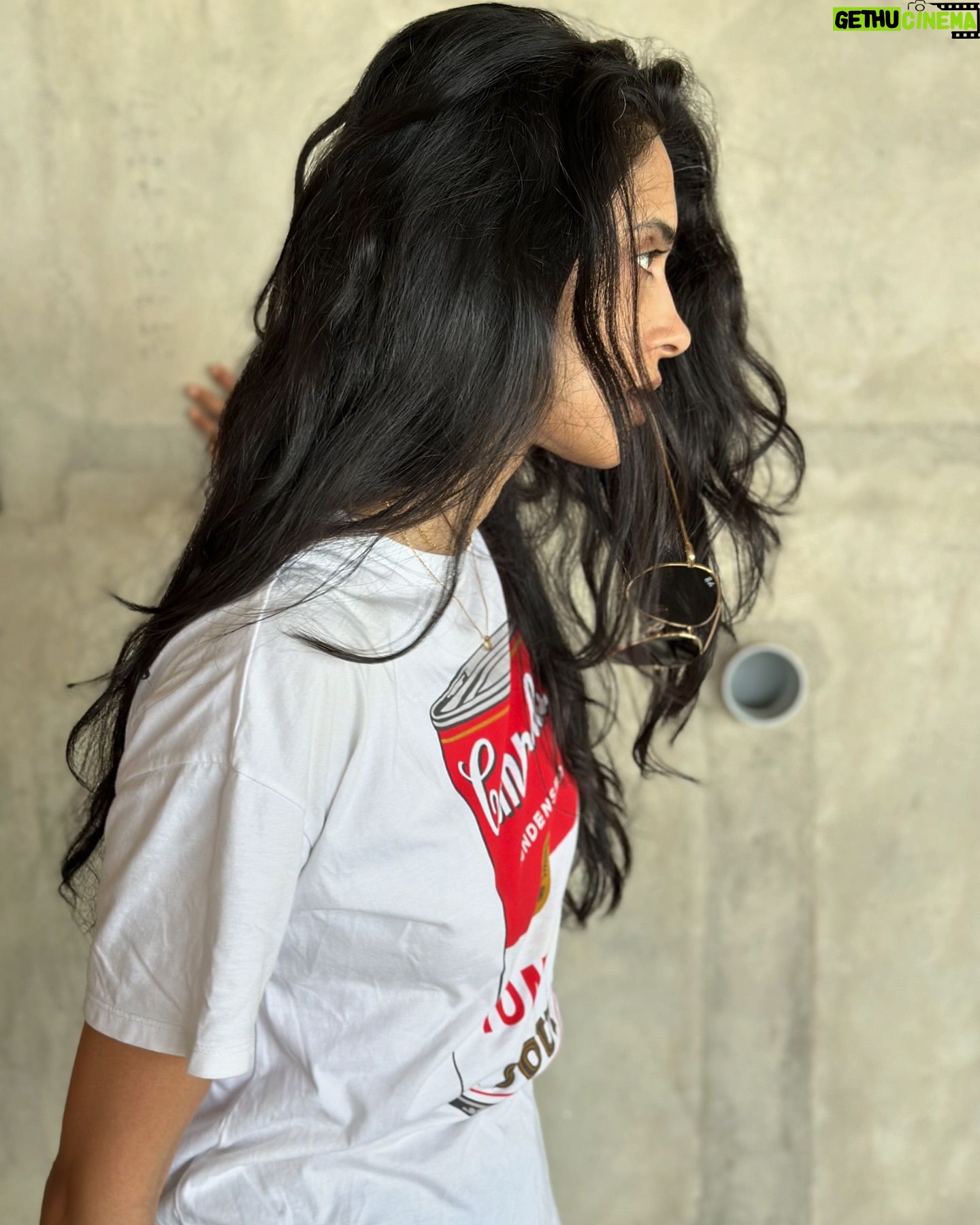 Sarah Jane Dias - 10.6K Likes - Pallanguzhi. Or as some people like to call it, Pani Puri.
.
#tamilnadu #kovalam #pondichery #travel #travelgram #travelling #travellife #instatravel #beautifulindia