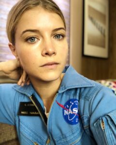 Actress Sarah Jones HD Instagram Photos and Wallpapers April 2022