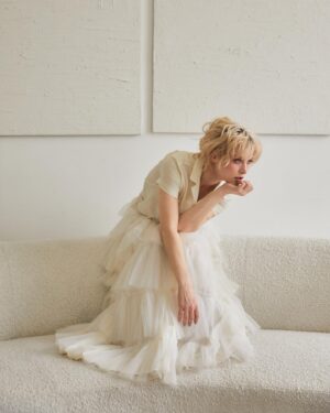Sarah Jones Instagram - 🐇
photo: @klarawaldbergphotos 
hair: @sandrahahnel