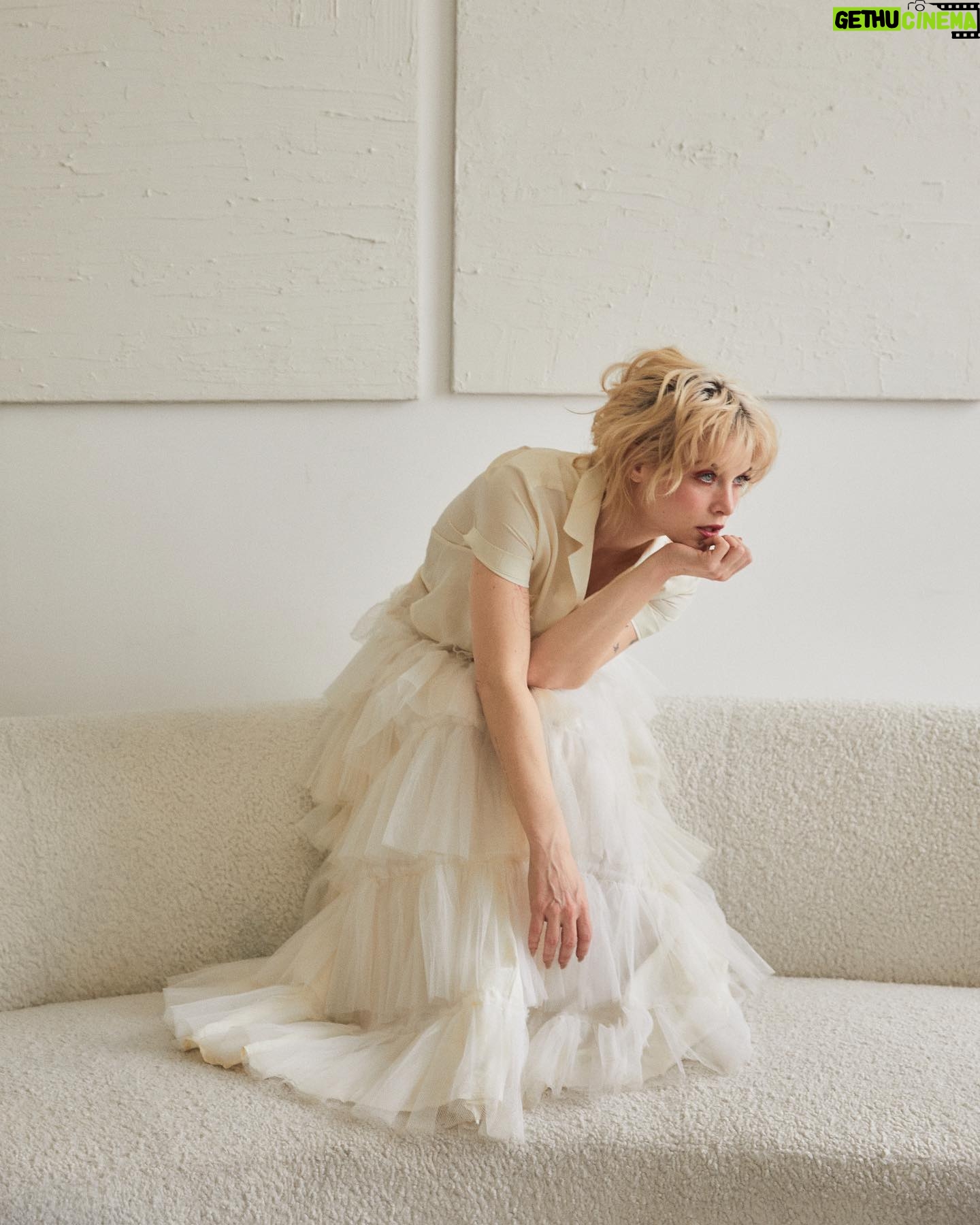 Sarah Jones - 4.6K Likes - 🐇
photo: @klarawaldbergphotos
hair: @sandrahahnel