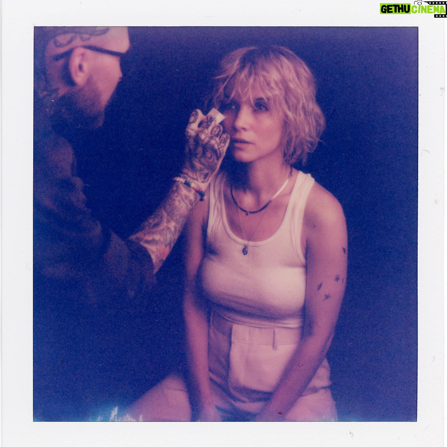 Sarah Jones - 2.3K Likes - @abhairmakeup me by: @derrickbelcham
x