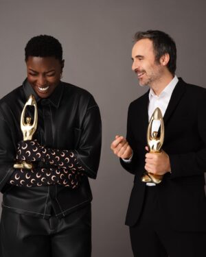 Sarahmée Instagram - Uh oh! Je vais animer le Premier Gala de l’ @adisq le 1er Novembre à @telequebec ☝🏾🙏🏾

Shoutout à @louisjose_houde 😅

#adisq2023