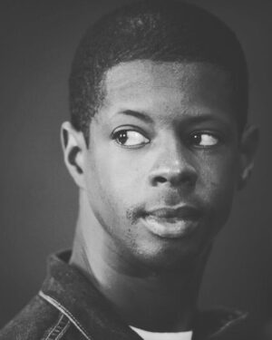 Sarahmée Instagram - « C’est avec une profonde tristesse que nous, la famille, vous annonçons le décès de notre cher Karim; un fils, un frère, un ami et un musicien exceptionnel.

Karim aura laissé sa marque dans nos cœurs pour toujours et nous continuerons de célébrer sa vie, son talent et son héritage.

Nous demandons aux médias et aux journalistes de respecter l’intimité de la famille et de Karim dans ces moments difficiles. »

Et merci pour ce torrent d’amour pour Karim, à ceux qui ont été touchés par ses mots et ses mélodies, continuons de faire résonner sa musique. 

-Ses parents et sa soeur Sarahmée 

♥️♥️♥️