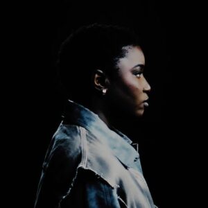 Sarahmée Instagram - Le visualizer est disponible sur ma chaîne YouTube les ami.es ❤️‍🔥

DA: @xhavi_xhavi 
Dop: @thomasfontaine.dp 
Mua: @lookartherstudio 
Stylisme: @styledbyshk 
Prod: @lamaisonmereproductions 

Musique par @dr.tom_lapointe @diegomguitar et moi 🥰

Bon week-end 🙌🏾🙌🏾🙌🏾