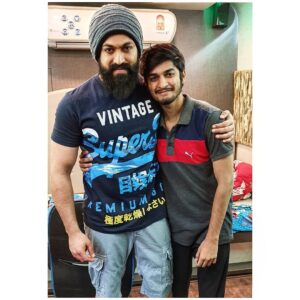 Saran Shakthi Instagram - I'm so glad to work with such a great and humble person, he is truly an inspiration not only on screen but also off screen. So happy working in #kgfchapter2 with boss @thenameisyash sir ❤🔥 and also with this super amazing team!! Can't wait to experience this film in theatre !