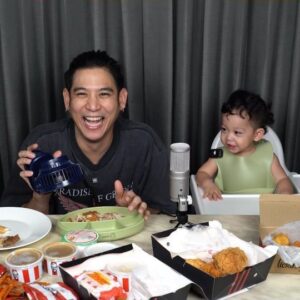 Saran Sirilak Instagram - กินข้าวกันค้าบบบบ🥰🥰🥰 
#porshesaranchannel #น้อนโฮมส์