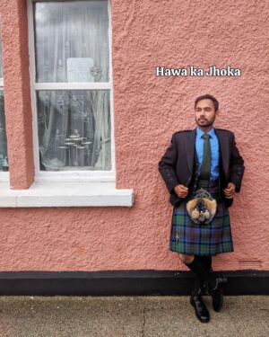 Saransh Goila Instagram - *That Hawa ka Jhonka* kinda pose! Thanks @kenscotguide @gordonnicolsonkiltmakers for making me wear this with such style.

Yearly reminder of the most comfortable outfit I've ever worn in my life (the right way with nothing inside) and I think I've aced the art of wearing a kilt now a couple of times! Aside from the light humour - loooove these Scottish kilts, their style, full respect to my Scottish brothers and oh man the lsle of Skye (one of the most beautiful places on our planet) I miss being there!

My kilt skills are yay or Nay?

.

.

#kilts #scottish #indianchef #kilt #fashionista #cheflife #isleofskye #nature