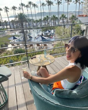 Sarasa Instagram - 逗子マリーナにて @の新作『California Dreaming』の世界観を体現したイベントがあり、DJさせてもらいました🤩 ヤシの木に囲まれた会場は一歩踏み入れるとそこはカルフォルニア〜❣️イベントは昨日だけでしたが、素敵な空間は30日まで楽しめるみたいなので、またプライベートで行きたい…
隣接したマリブホテルも可愛すぎて、はしゃぎまくり😂ここに住みたいっ‼️

#RLCaliforniaDreaming
#RLMarineClub